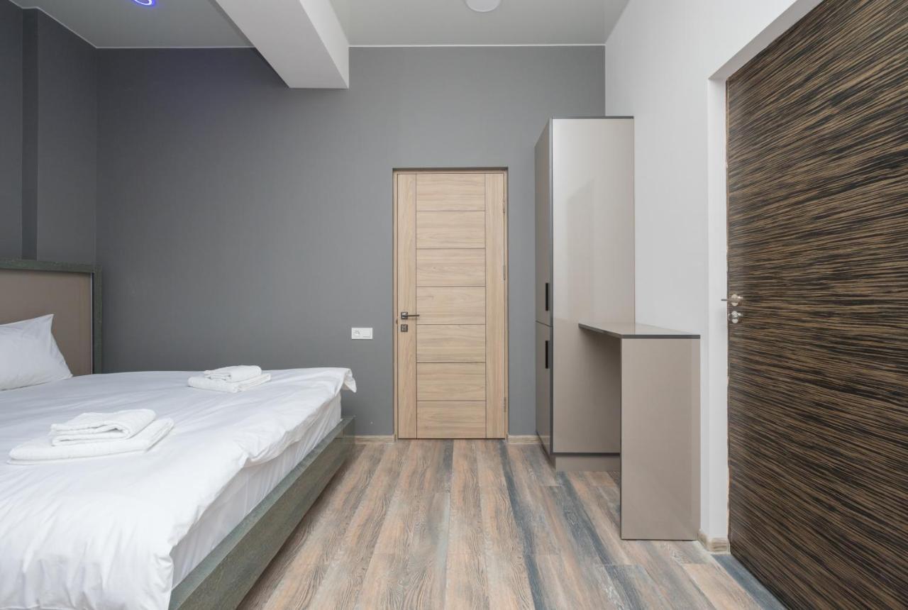 Hotel Armeni Yerevan Ngoại thất bức ảnh
